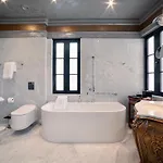 Bey House Royal