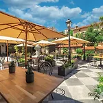 Bey House Royal 酒店 大特尔诺沃