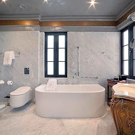Bey House Royal Отель